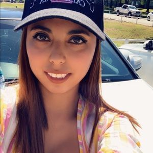 Meet your Posher, Veronica